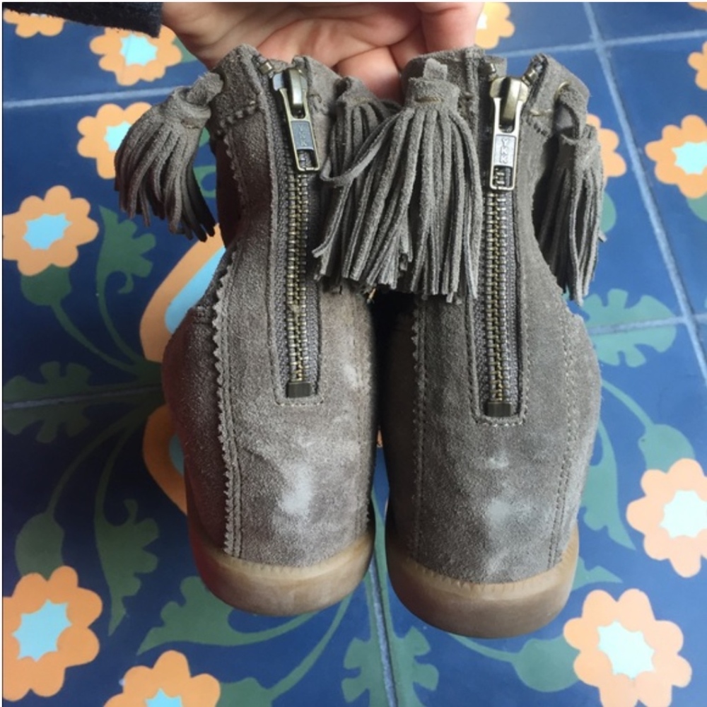 ISABEL MARANT BASLEY PERFORATED WEDGE HEEL - Picture 7 of 7